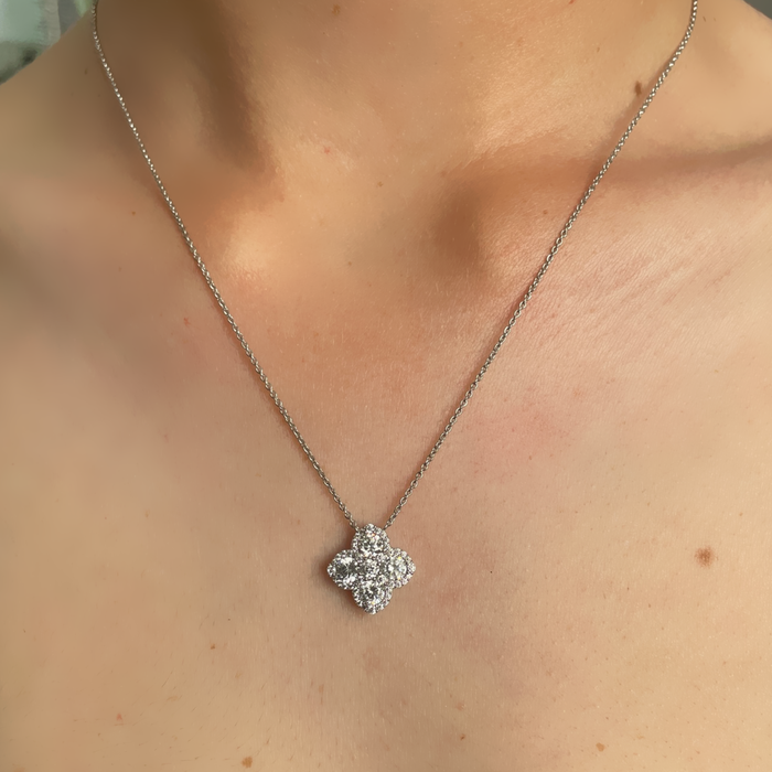Collana con ciondolo 4 petali in argento 925 e swarovski