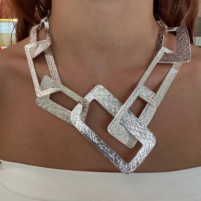 Collana in bronzo argentato minimal