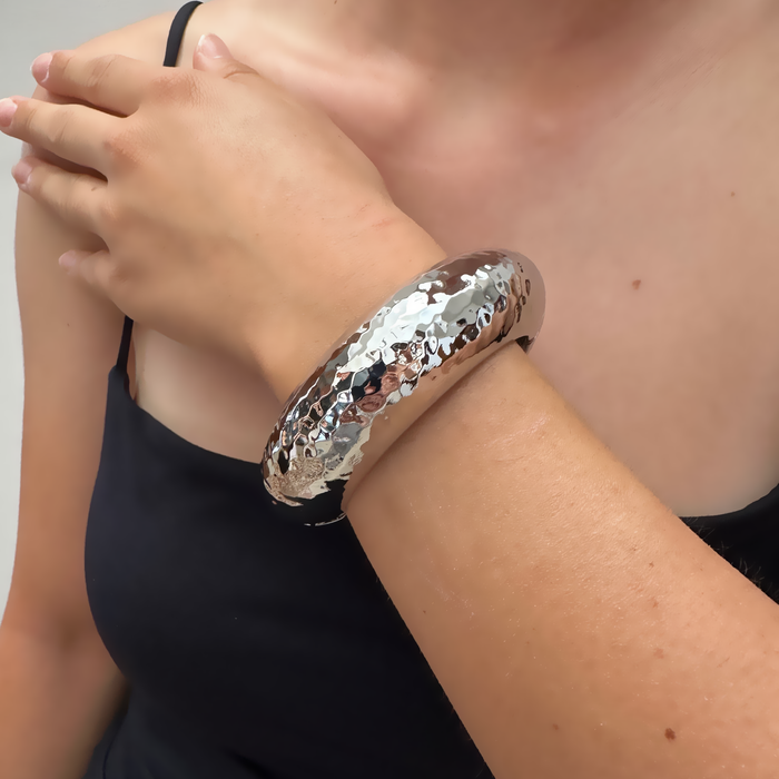 Bracciale rigido in bronzo argentato