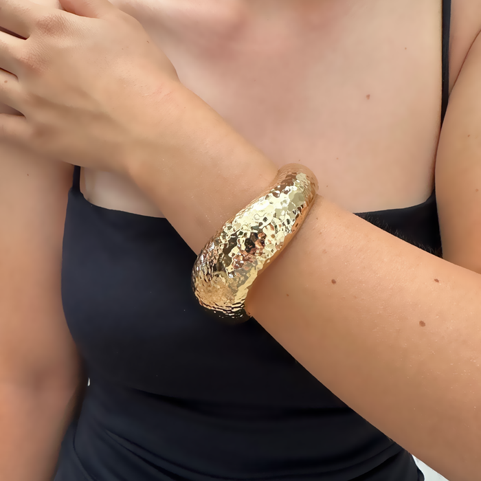 Bracciale rigido in bronzo dorato
