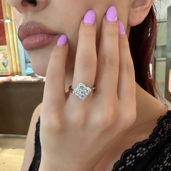 Anello in argento 925 modello fiore di loto